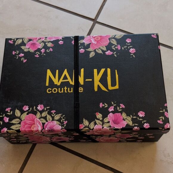 NEW Nan-Ku Free People High Top Sneaker Rhinestone Studded Aloe Size 8-8.5 - Picture 3 of 14